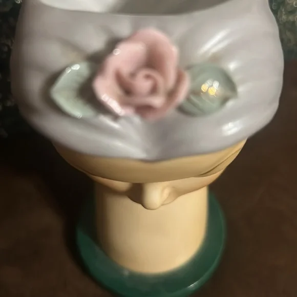 Vintage uoagco porcelain lady head vase/planter - Picture 8 of 8